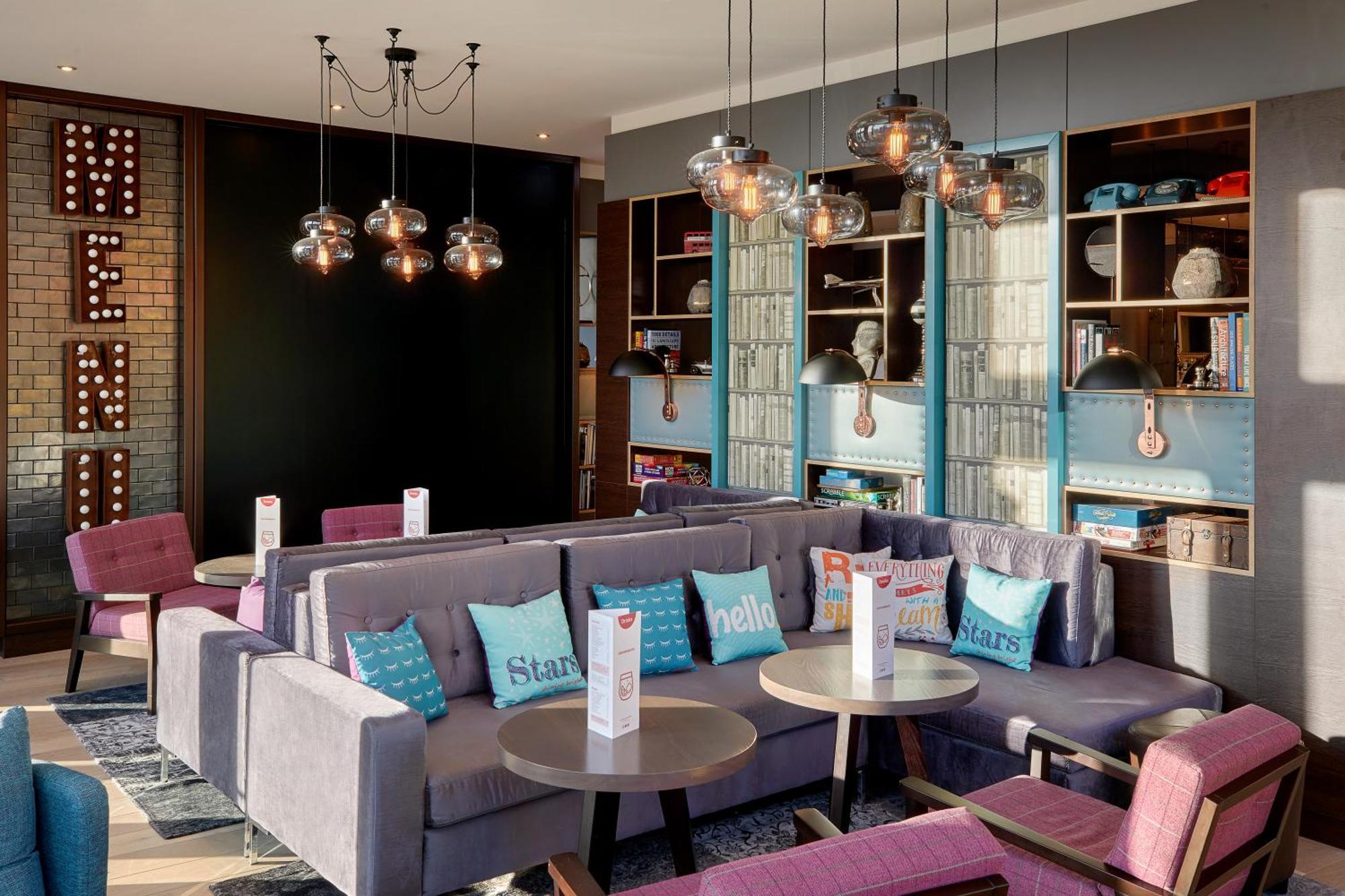 Premier Inn Hamburg City Zentrum Экстерьер фото