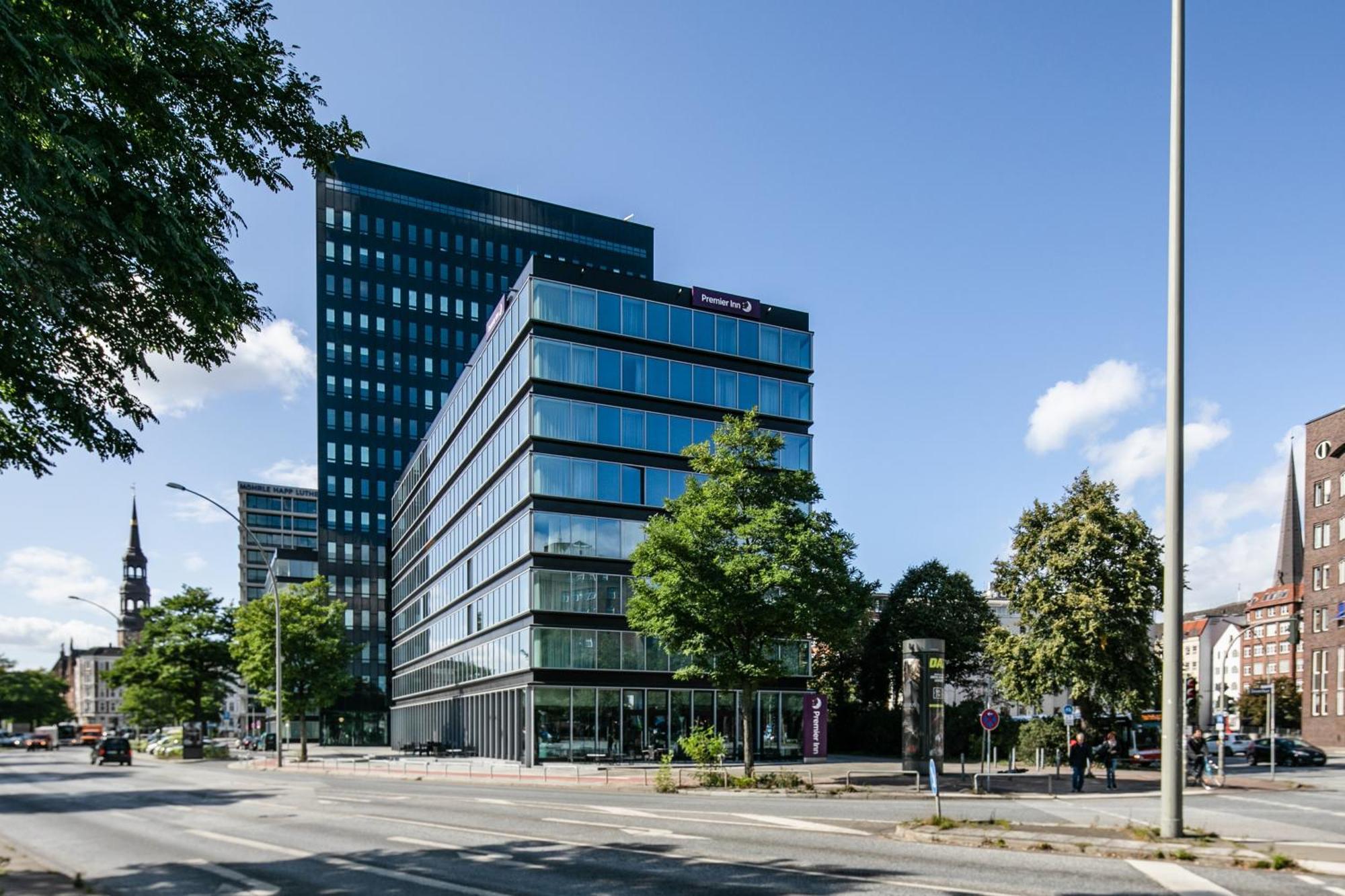 Premier Inn Hamburg City Zentrum Экстерьер фото